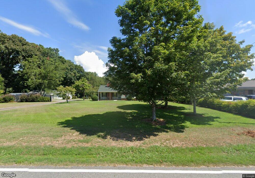 216 W Gibson St, Hartwell, GA 30643 - photo 1