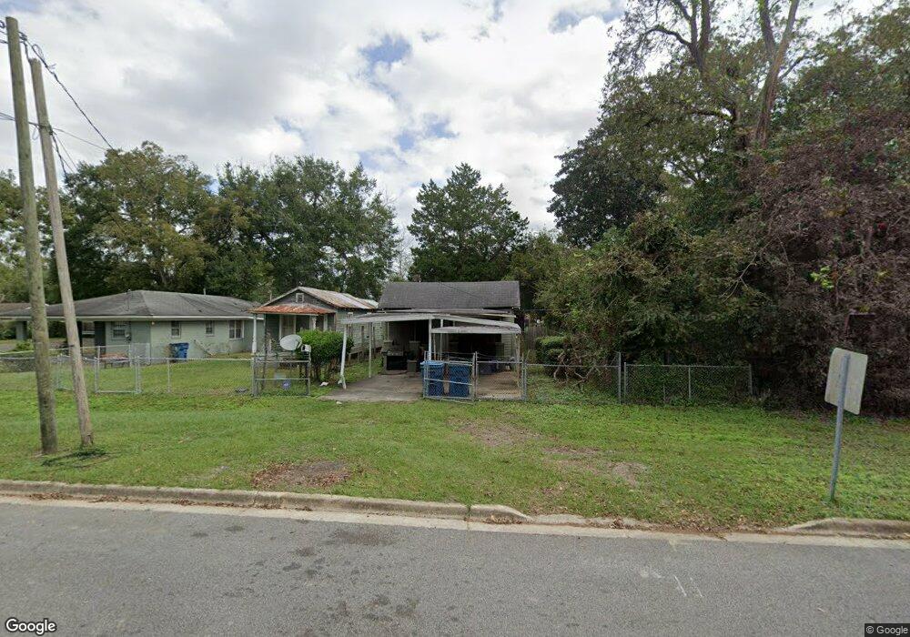 2422 Johnston St, Brunswick, GA 31520 - photo 1