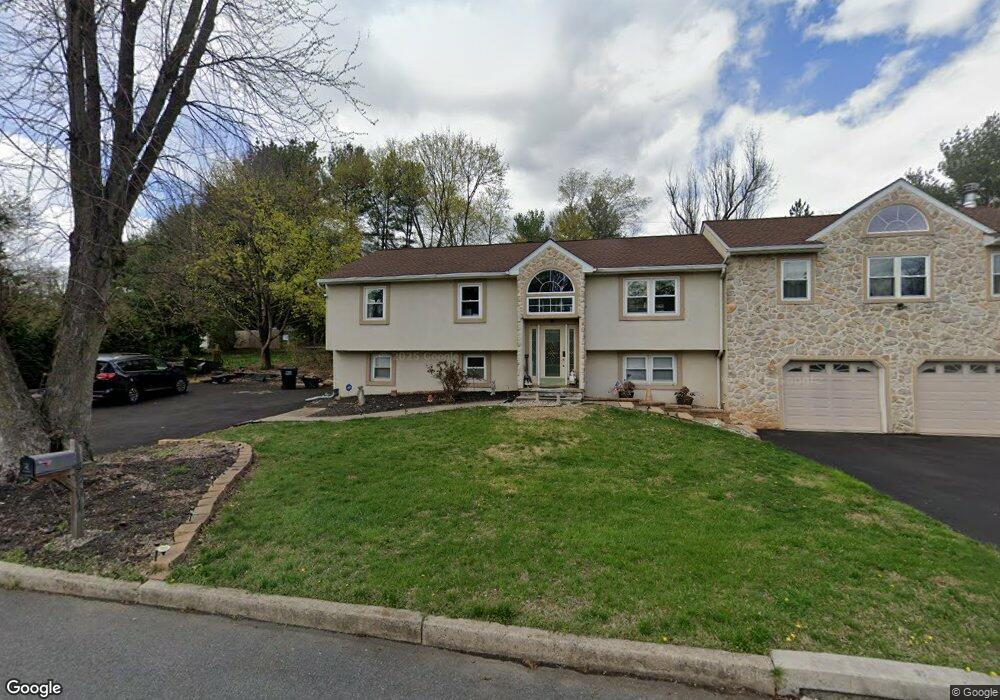 4901 Green Tree Rd, Reading, PA 19606 - photo 1