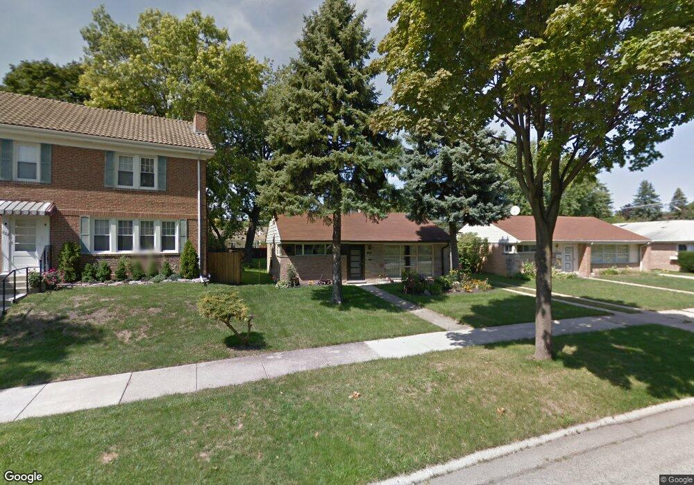 829 E Grant Dr, Des Plaines, IL 60016 - photo 1