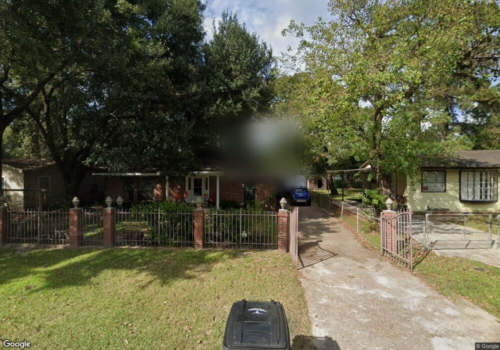 6919 W Knoll St, Houston, TX 77028 - photo 1