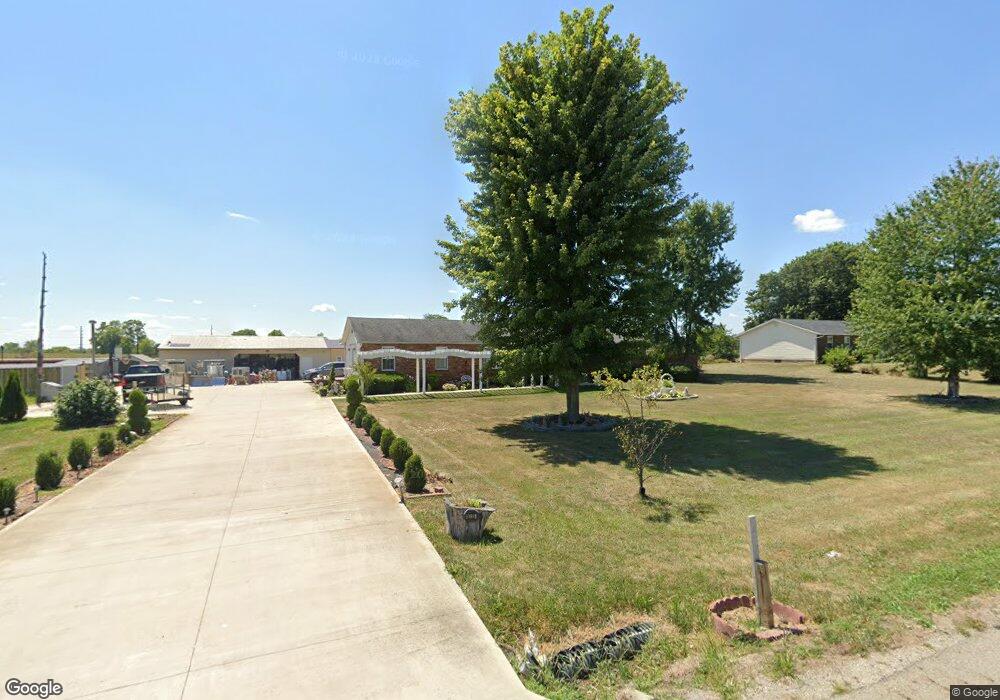 8335 Tarlton Rd, Circleville, OH 43113 - photo 1