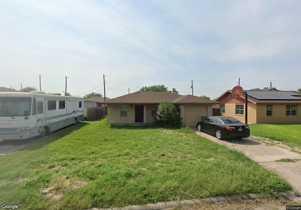 546 Martinez Ave, Alamo, TX 78516 - photo 1