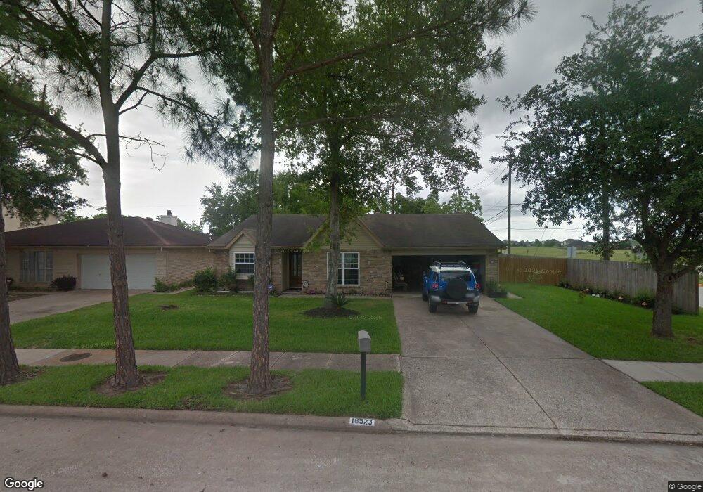 16523 Bougainvilla Ln, Friendswood, TX 77546 - photo 1