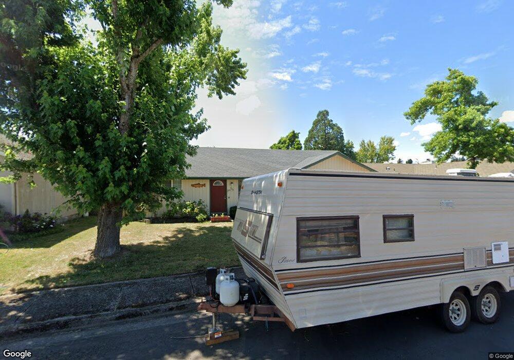 749 Janus St, Springfield, OR 97477 - photo 1