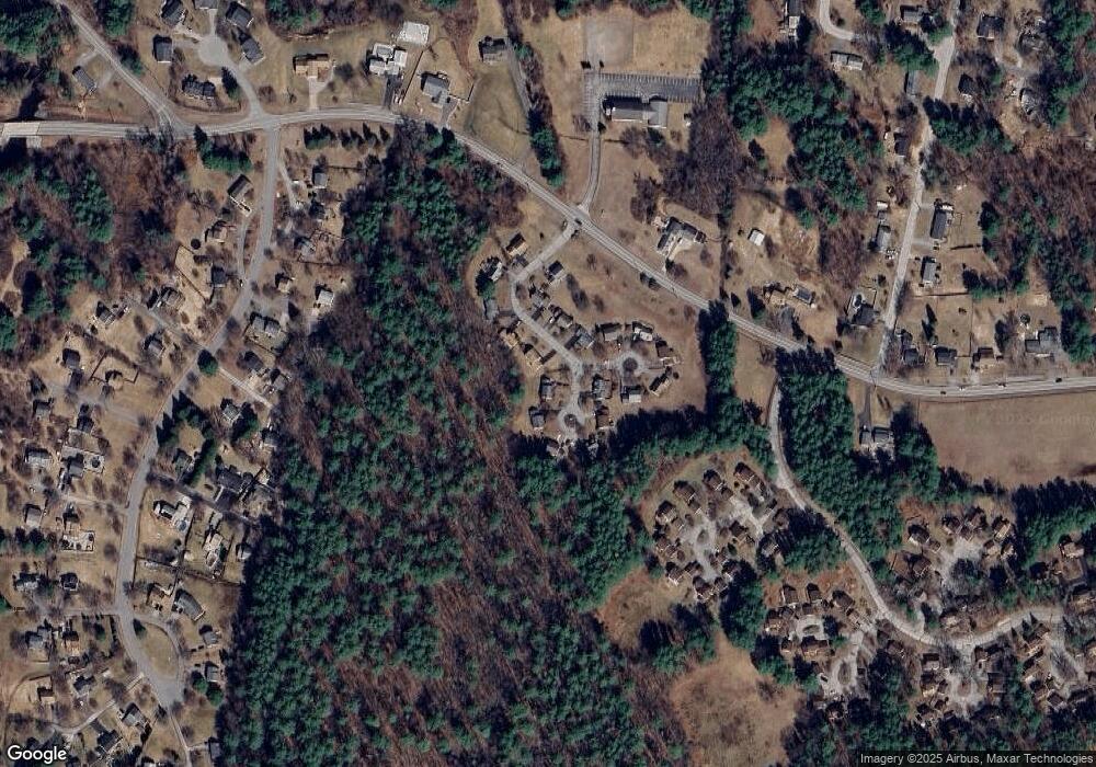 17 Winding Brook Ln, MerriMacK, NH 03054 - photo 1