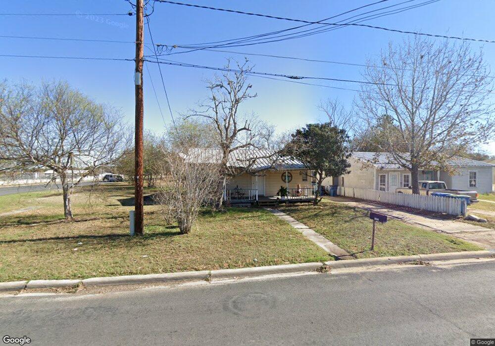 1508 N Adams St, Beeville, TX 78102 - photo 1