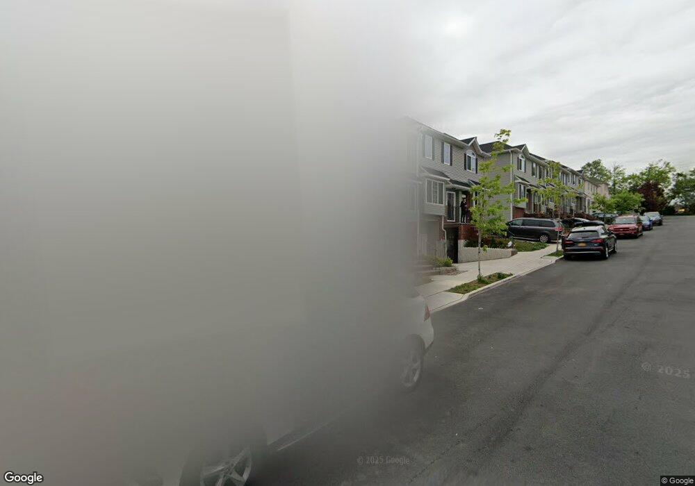 81-106 Burgundy Loop, Staten Island, NY 10304 - photo 1