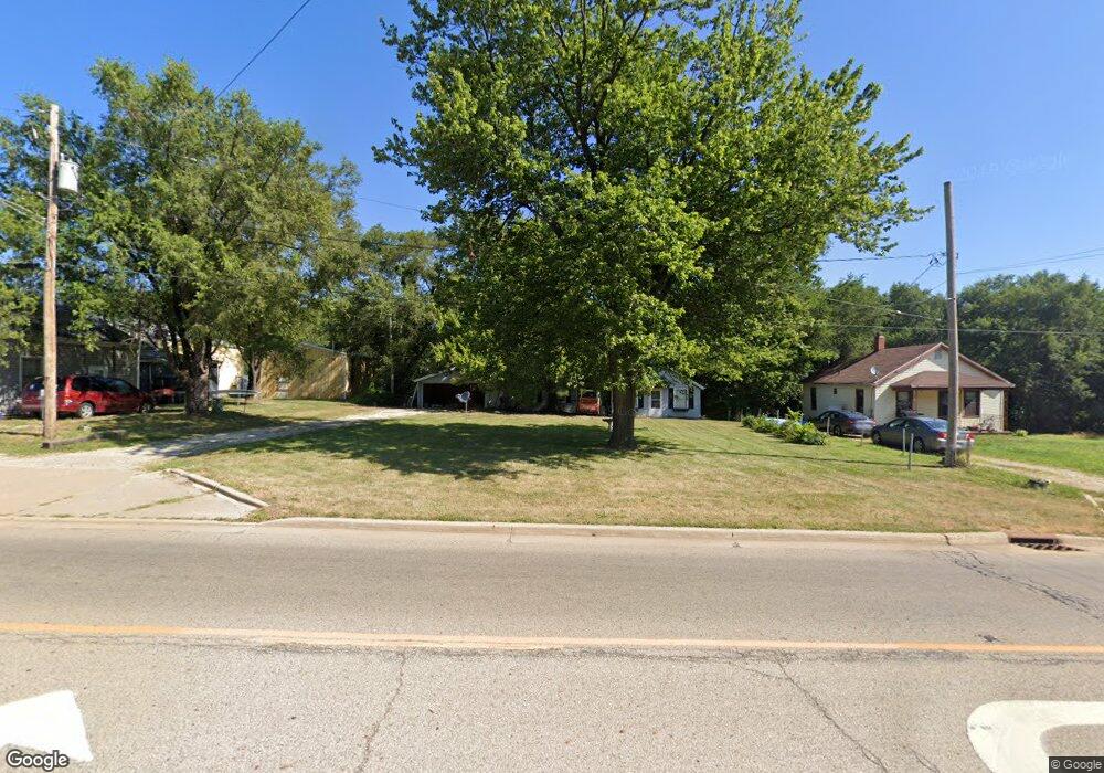 5523 W Plank Rd, Peoria, IL 61604 - photo 1