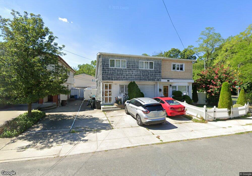 222 Bishop St, Staten Island, NY 10306 - photo 1