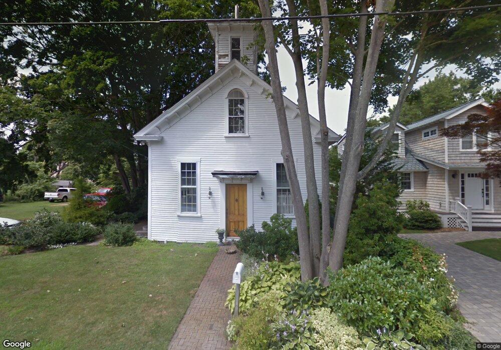 10 Cole St, Jamestown, RI 02835 - photo 1