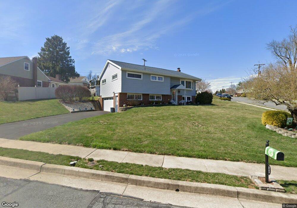 1301 Wingate Ave, Reading, PA 19607 - photo 1