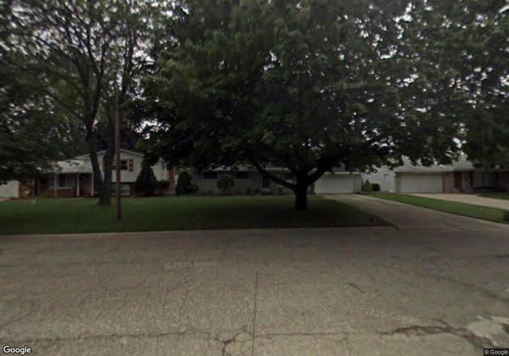 4314 Greentree Dr, Flint, MI 48507 - photo 1