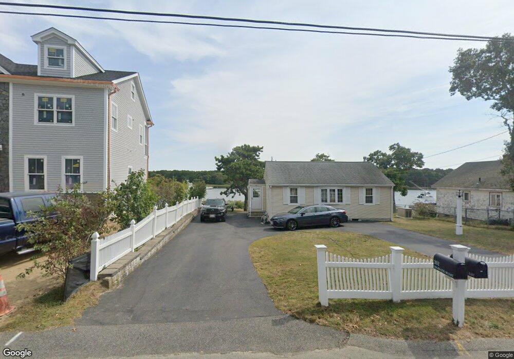 262 Edgewater Dr E, East Falmouth, MA 02536 - photo 1