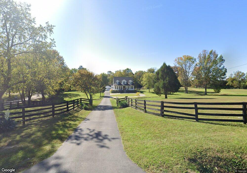 8102 Beulah Church Rd, Louisville, KY 40291 - photo 1