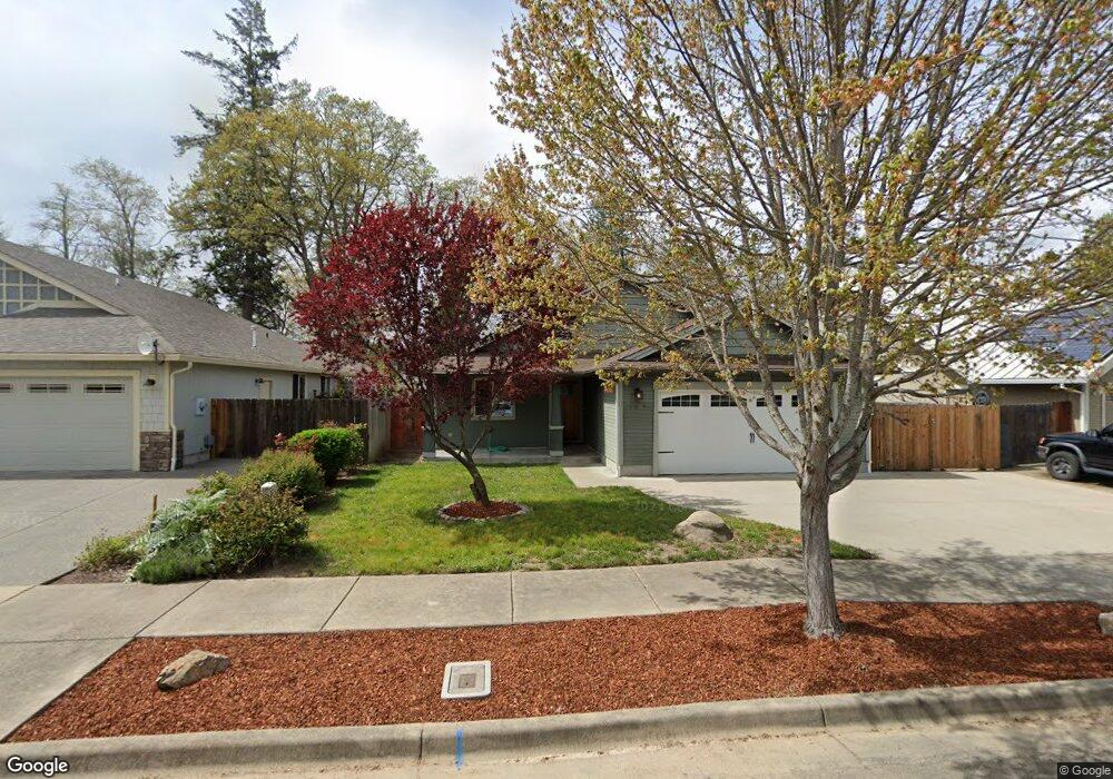 2894 SW Shimmer Ln, Grants Pass, OR 97527 - photo 1