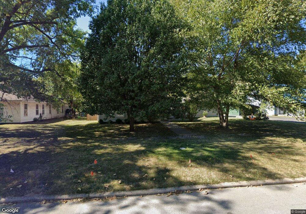 210 N Vann St, Pryor, OK 74361 - photo 1