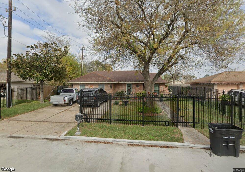 930 Point Blank Dr, Houston, TX 77038 - photo 1