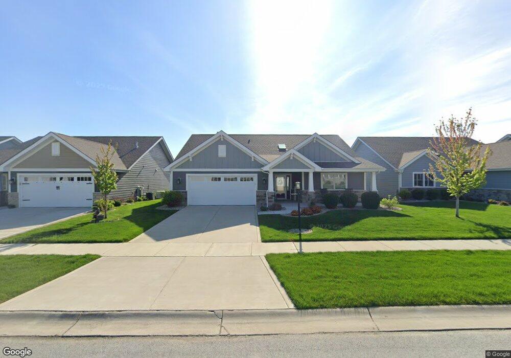 10711 Peachtree Ln, Saint John, IN 46373 - photo 1