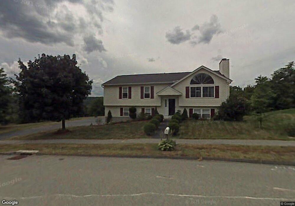 7 Ledgewood Ln, Worcester, MA 01609 - photo 1