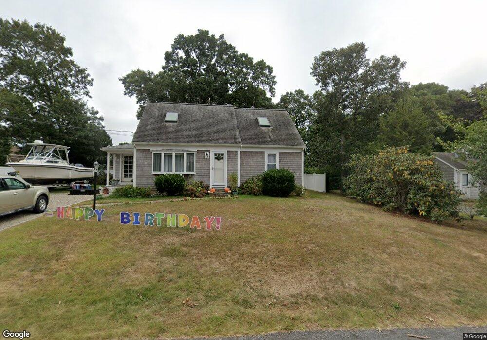 17 Swallow St, Teaticket, MA 02536 - photo 1