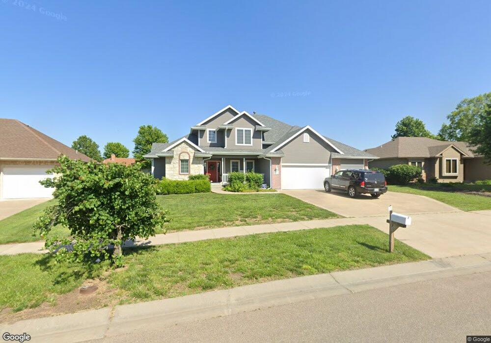 2534 SW Chauncey Dr, Topeka, KS 66614 - photo 1