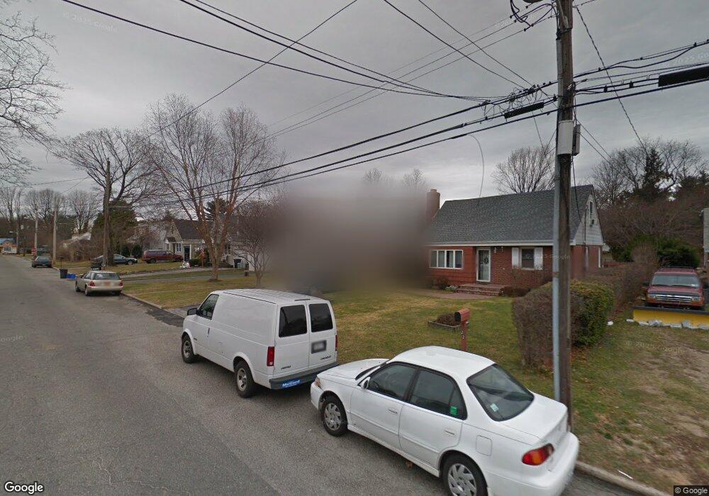 24 Laurel Ave, Glen Cove, NY 11542 - photo 1