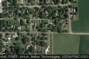 525 3rd Ave E, Franklin, MN 55333