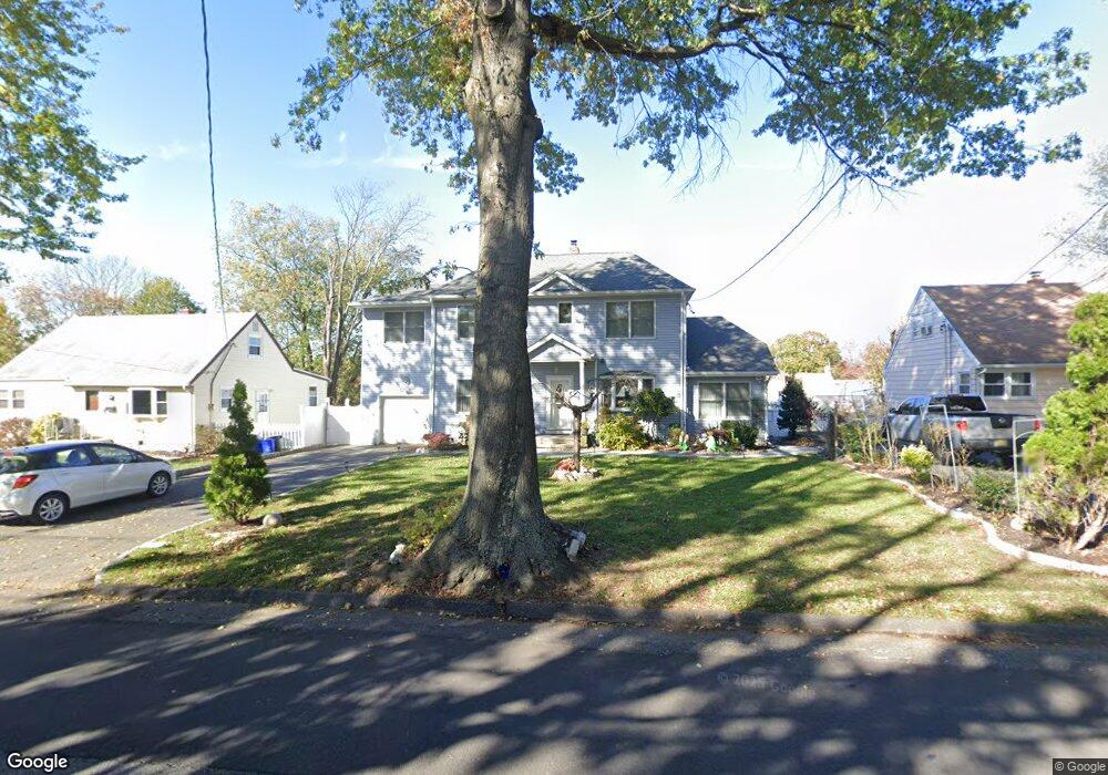 90 Tunison Rd, New Brunswick, NJ 08901 - photo 1