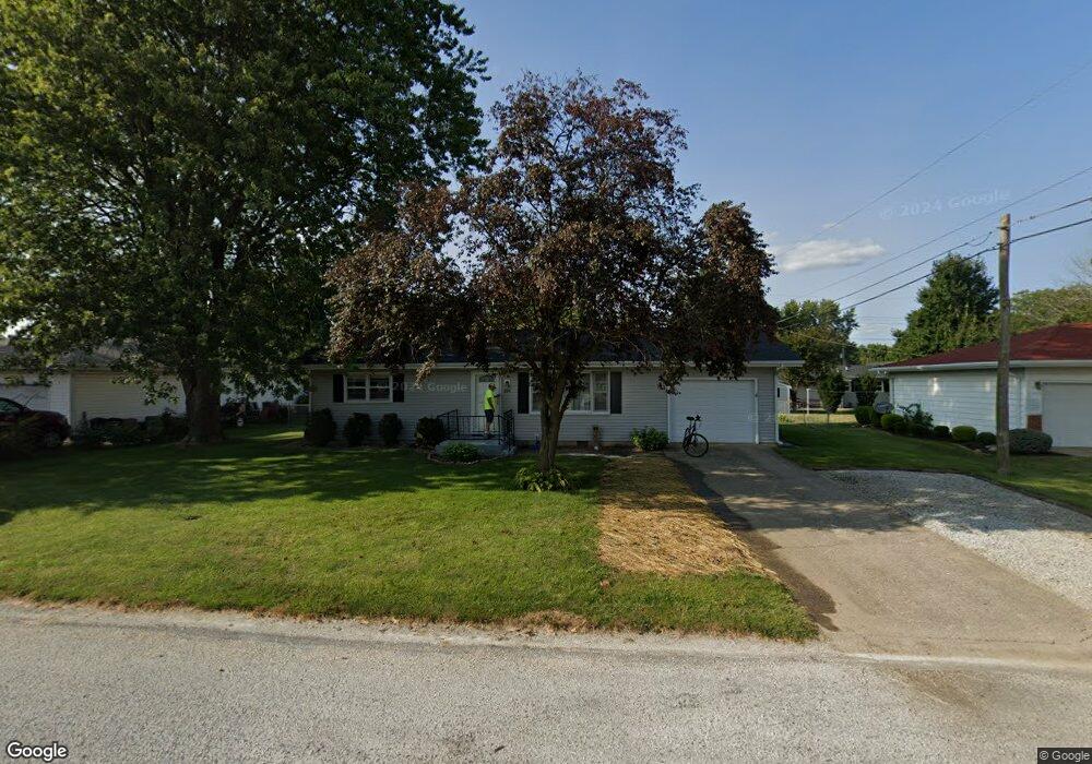 200 Douglas Dr, Tuscola, IL 61953 - photo 1