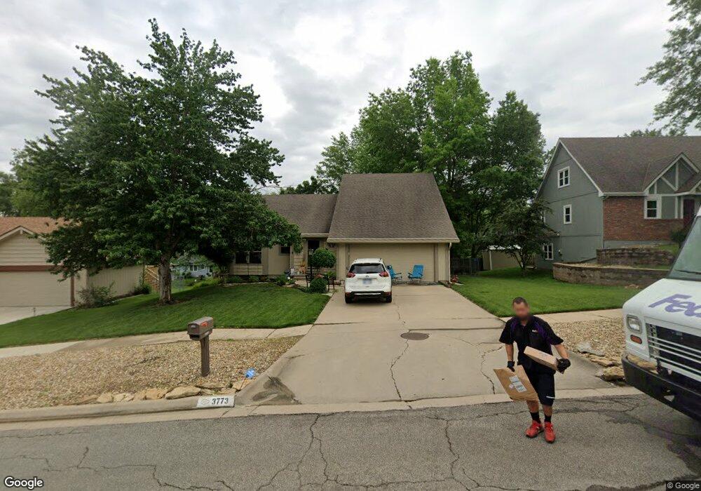 3773 SW Deer Trail Dr, Topeka, KS 66610 - photo 1