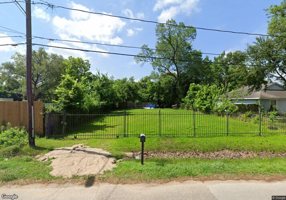 2828 Worthington St, Houston, TX 77093 - photo 1