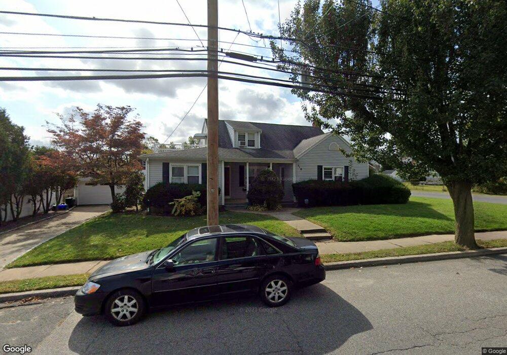 118 Elm Ave, Glen Cove, NY 11542 - photo 1