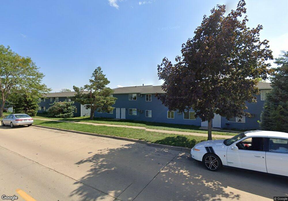 3825 20th Ave SW unit 2, Cedar Rapids, IA 52404 - photo 1