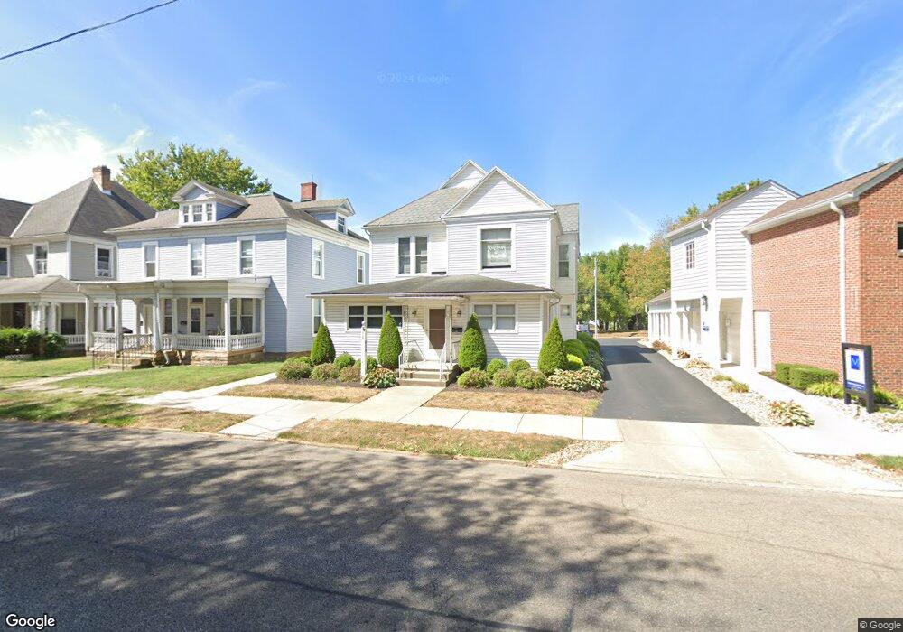 819 N Columbus St, Lancaster, OH 43130 - photo 1