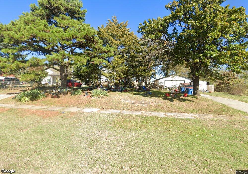 635 E Adams Ave, McAlester, OK 74501 - photo 1