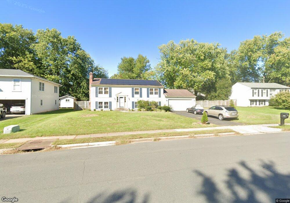 12608 Pinecrest Rd, Herndon, VA 20171 - photo 1