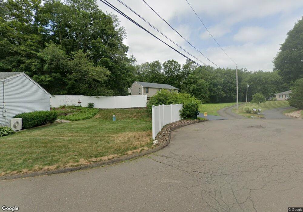 11 Grieb Ct, Wallingford, CT 06492 - photo 1