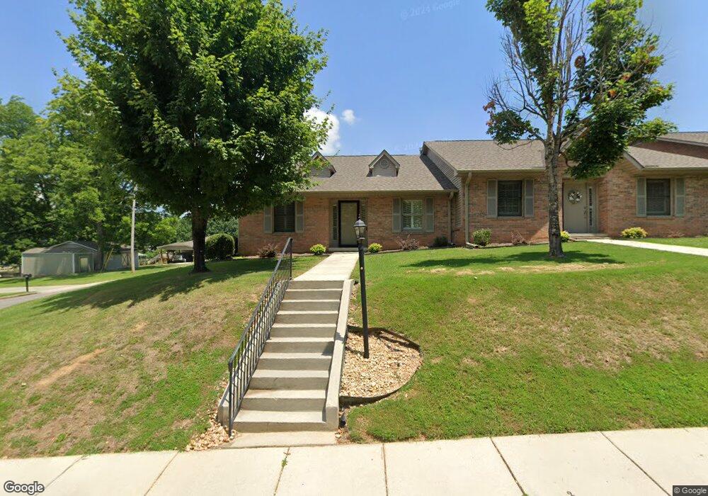 1037 9th St SW, Cullman, AL 35055 - photo 1