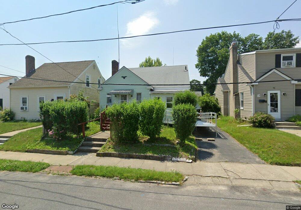 71 Pershing St, Cranston, RI 02910 - photo 1