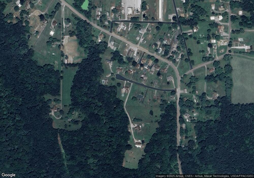 1060 Torrence Dr, Wellsville, OH 43968 - photo 1