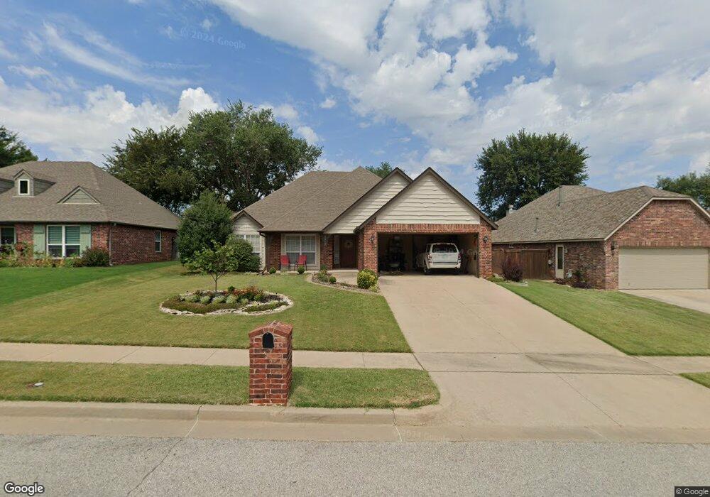 1812 E Laredo St, Broken Arrow, OK 74012 - photo 1