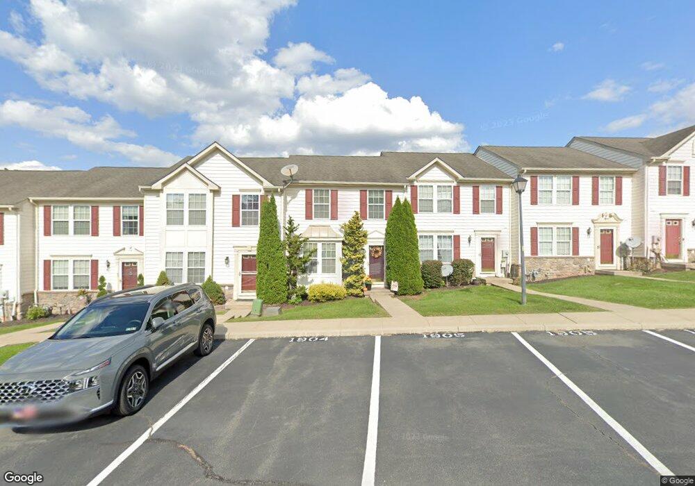 1905 Orchard View Rd, Reading, PA 19606 - photo 1