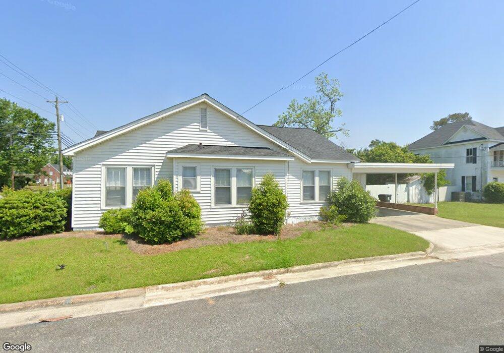 512 Ward St W, Douglas, GA 31533 - photo 1