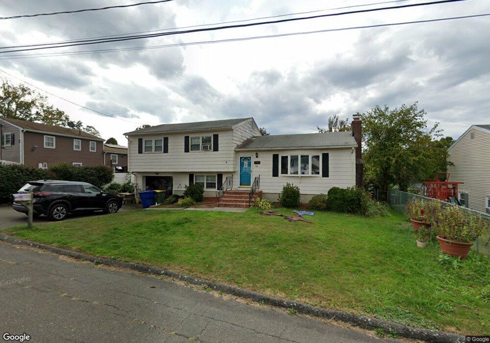 76 Dellwood Dr, Waterbury, CT 06708 - photo 1