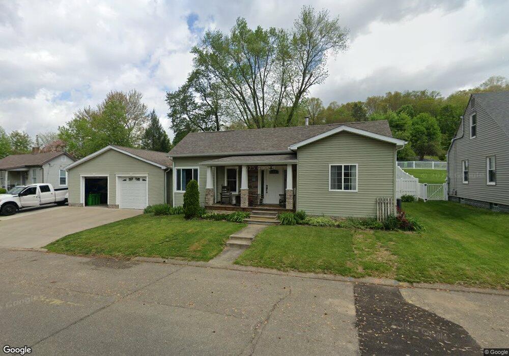 1626 Adams St, Coshocton, OH 43812 - photo 1