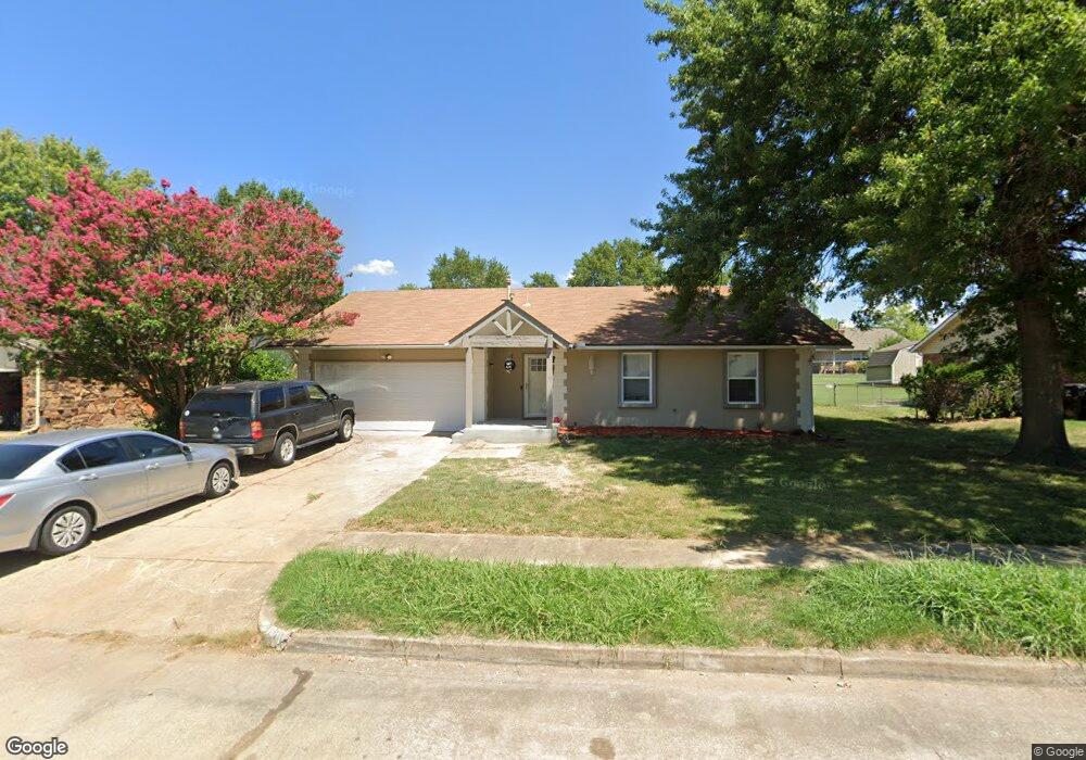 2708 E El Paso St, Broken Arrow, OK 74014 - photo 1