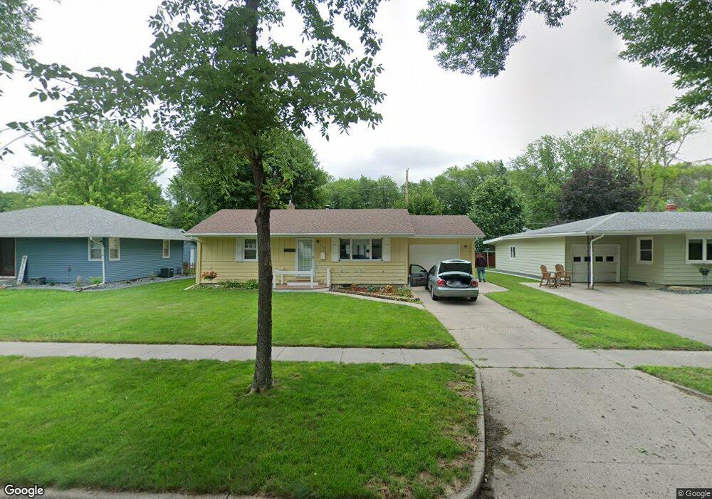 2109 9th St N, Fargo, ND 58102 - photo 1