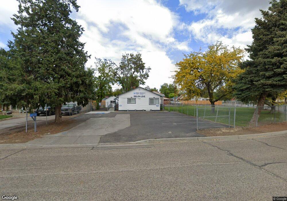 722 W Idaho St, Weiser, ID 83672 - photo 1