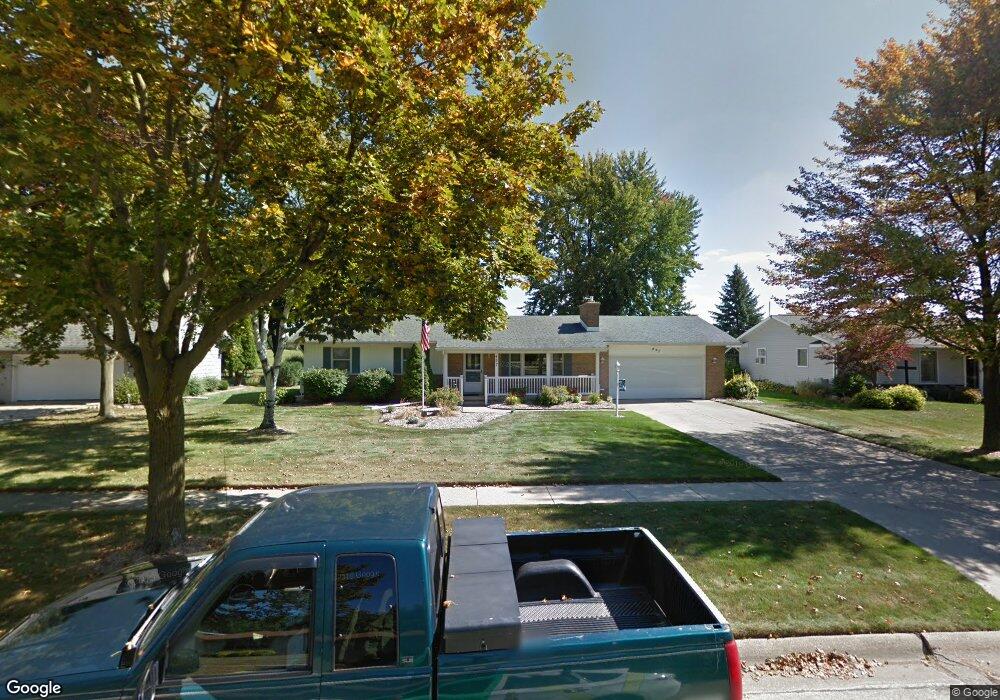 457 Franconian Dr E, Frankenmuth, MI 48734 - photo 1